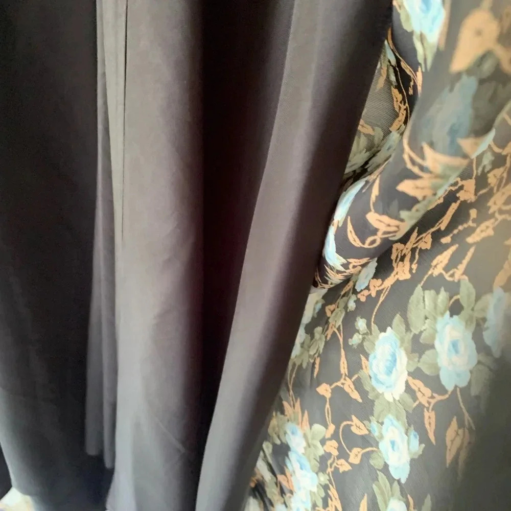 24W  floral sundress by Madison Leigh. Hand- washable. - Picture 6 of 6